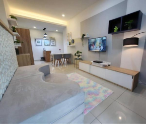 Studio with swimming pool access from the patio at Palazio Mount Austin IKEA AEON by GDRAGON HomeStay